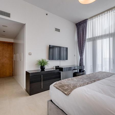 Luxury Azizi Mina Beachfront Apartments ドバイ エクステリア 写真