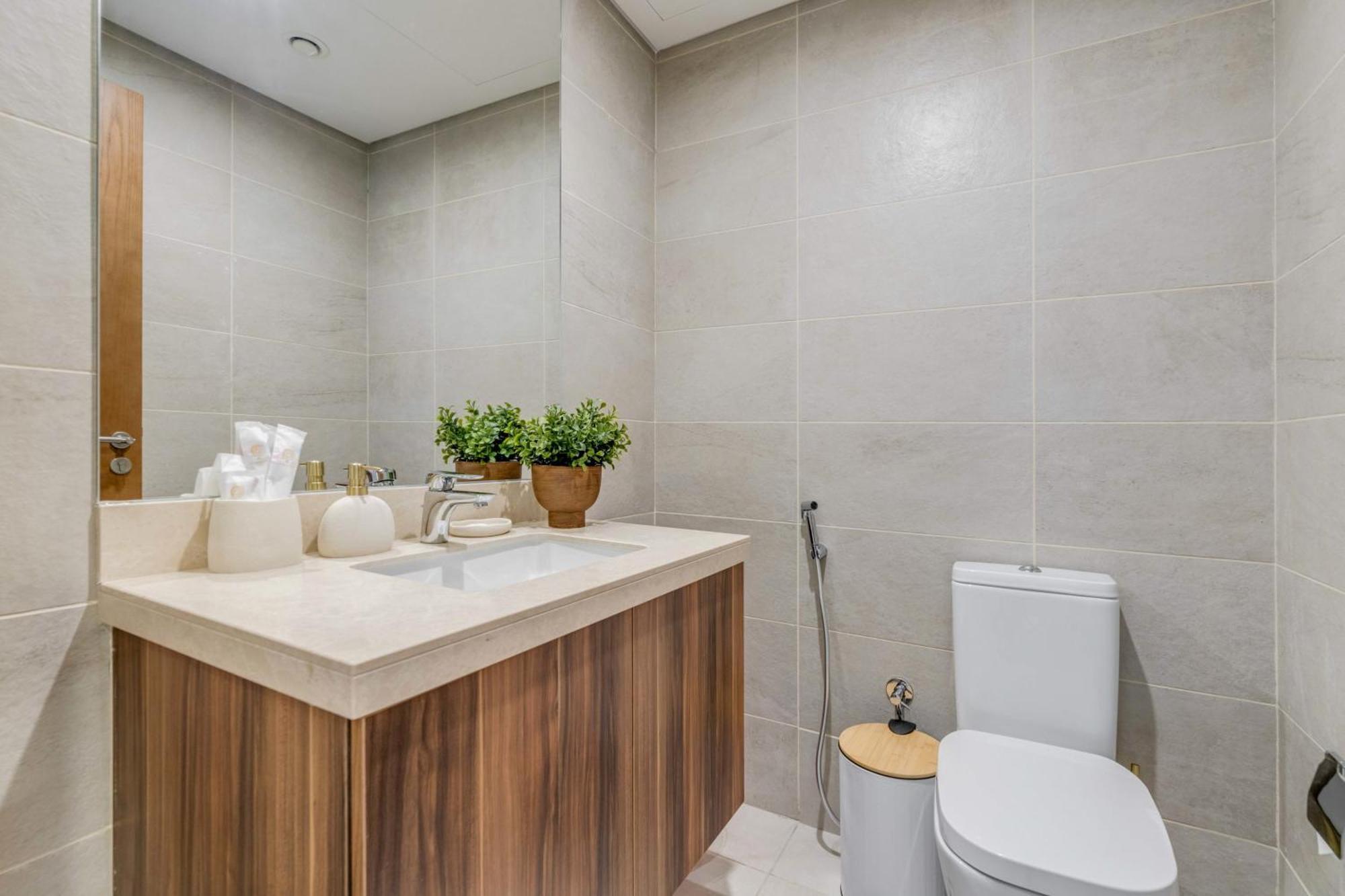 Luxury Azizi Mina Beachfront Apartments ドバイ エクステリア 写真