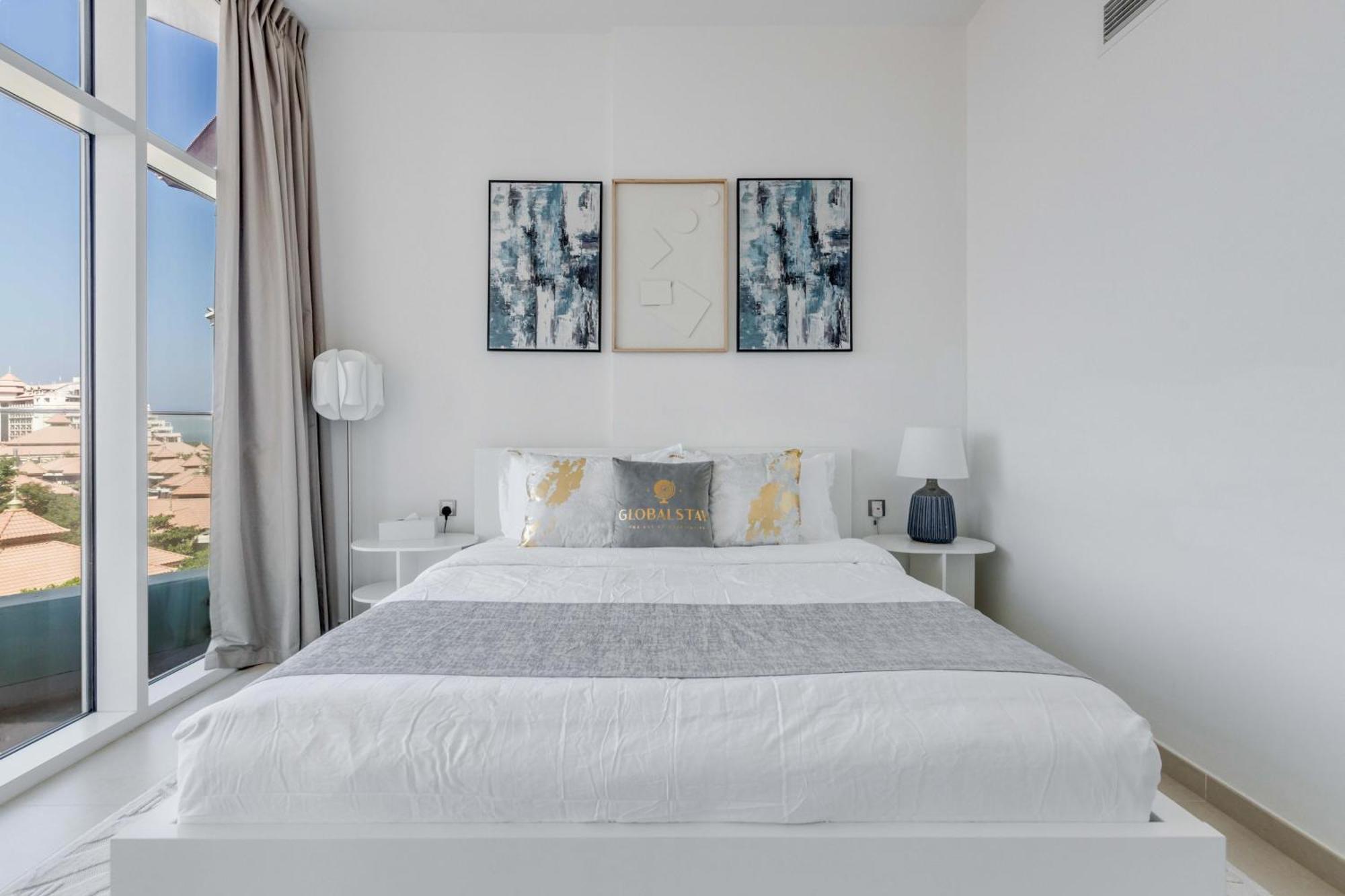 Luxury Azizi Mina Beachfront Apartments ドバイ エクステリア 写真