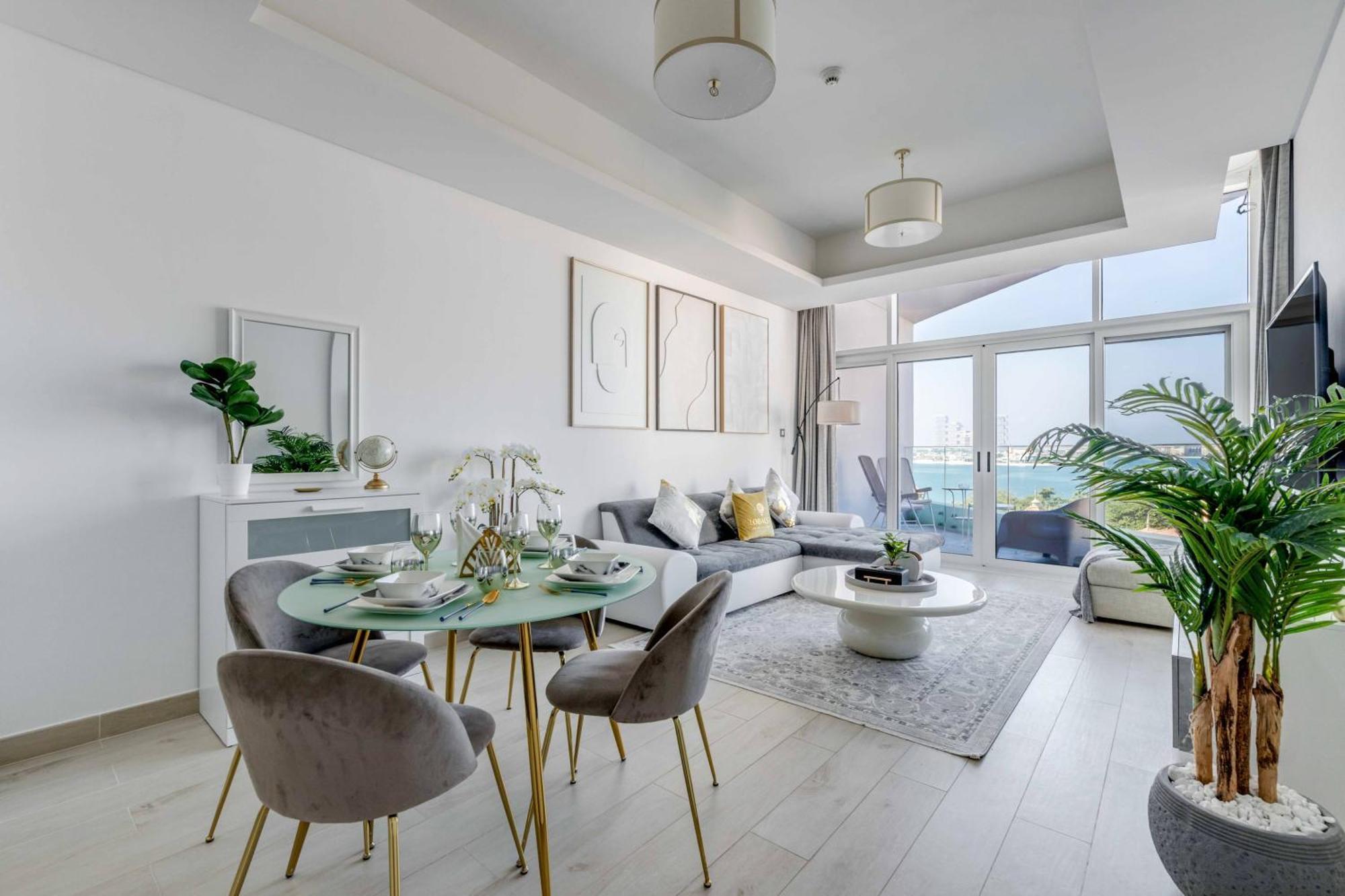 Luxury Azizi Mina Beachfront Apartments ドバイ エクステリア 写真