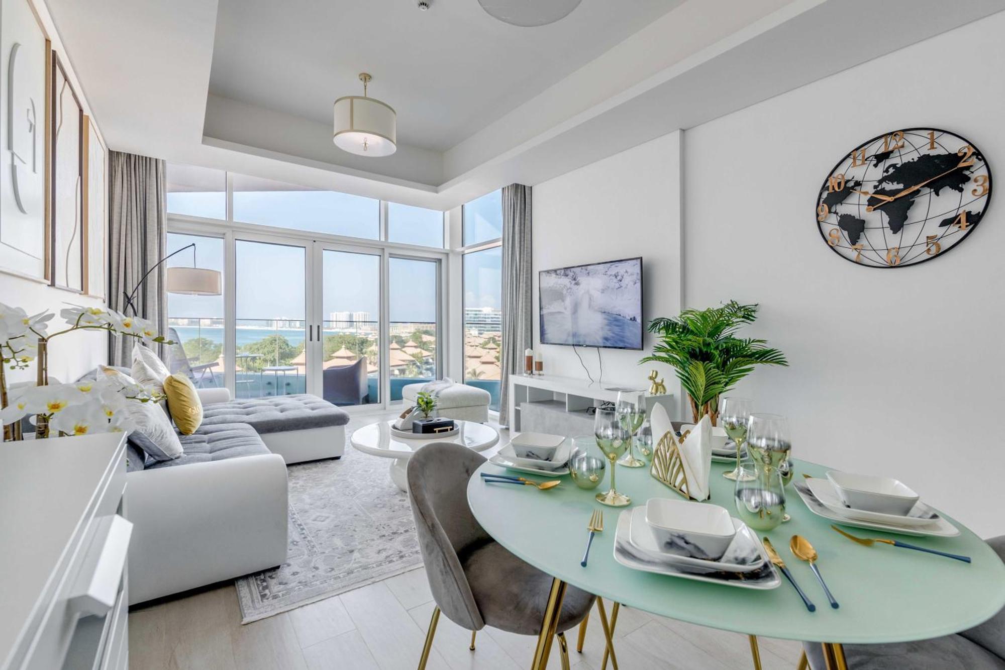 Luxury Azizi Mina Beachfront Apartments ドバイ エクステリア 写真