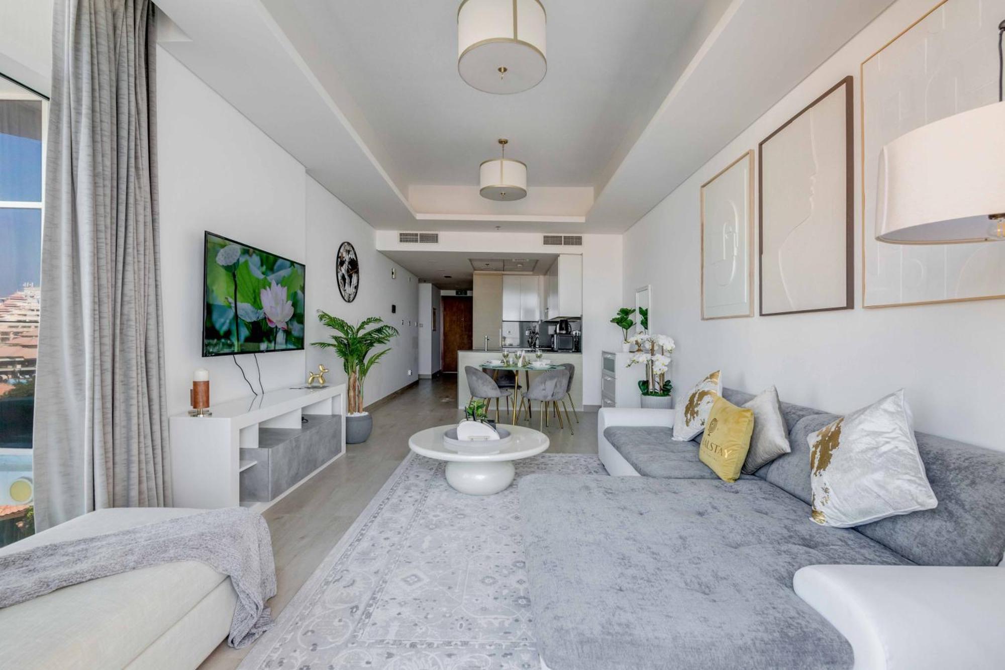 Luxury Azizi Mina Beachfront Apartments ドバイ エクステリア 写真